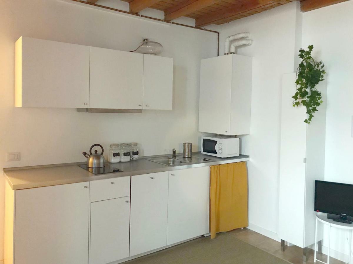 Iris Home Como Bagian luar foto