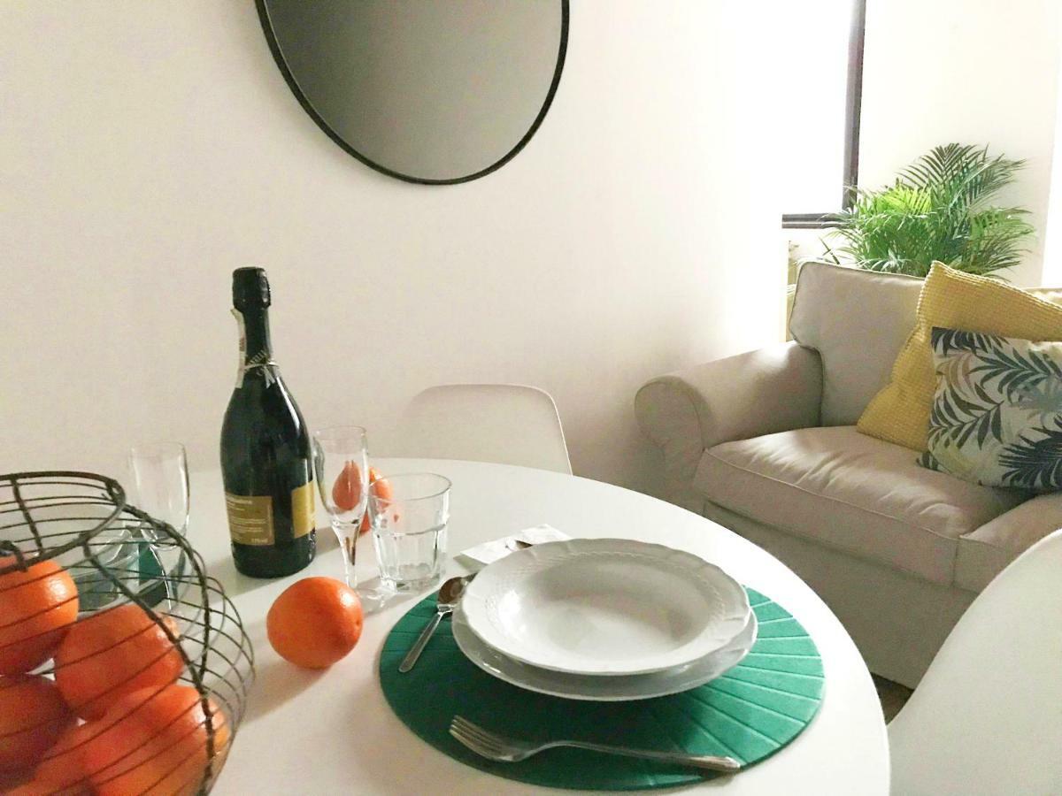 Iris Home Como Bagian luar foto